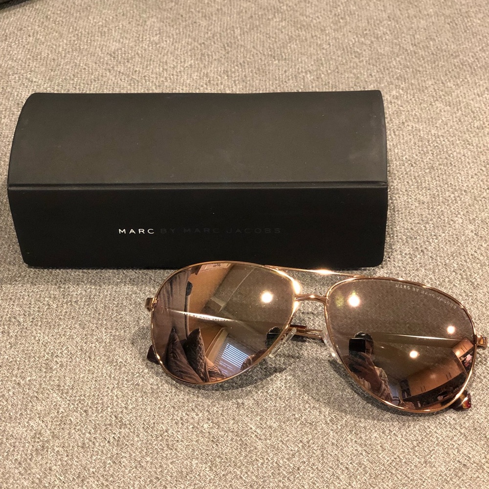 Marc Jacobs Rose Gold Aviator Sunglasses